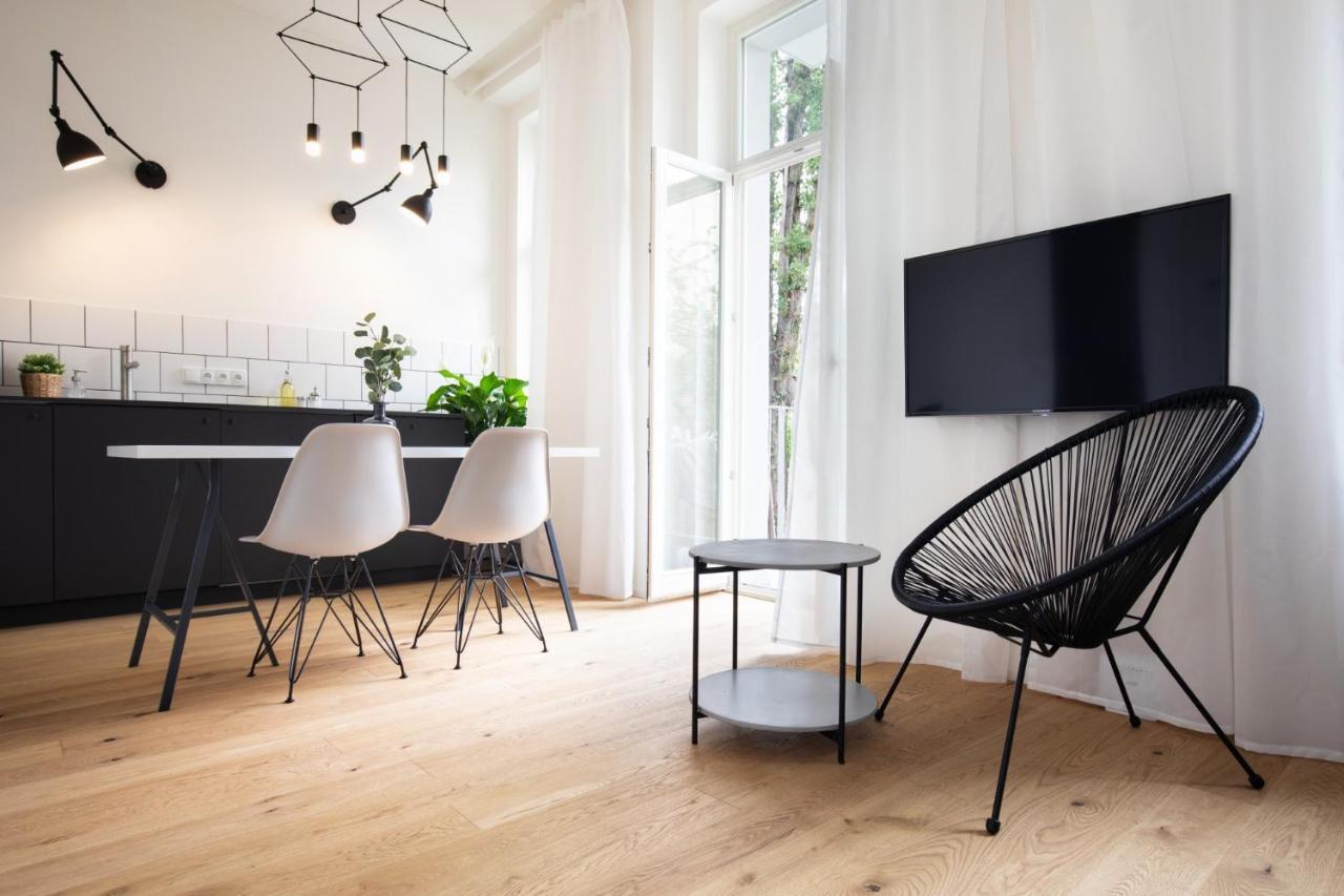 Turnkey I Balcony Studio Apartment ปราก ภายนอก รูปภาพ